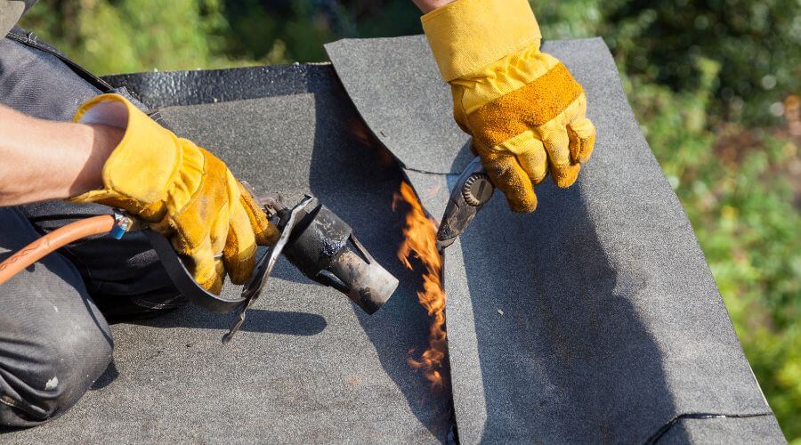 Expert new roof installation services in Kellnersville, WI